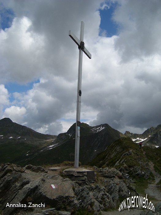 14 La croce al Passo di Tartano.JPG